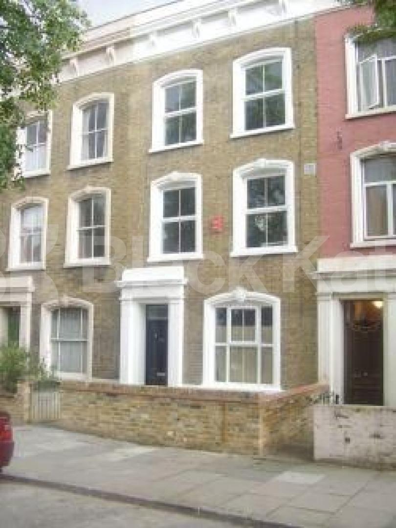 			UNDER OFFER, 3 Bedroom, 1 bath, 1 reception Flat			 Salterton Road, Holloway